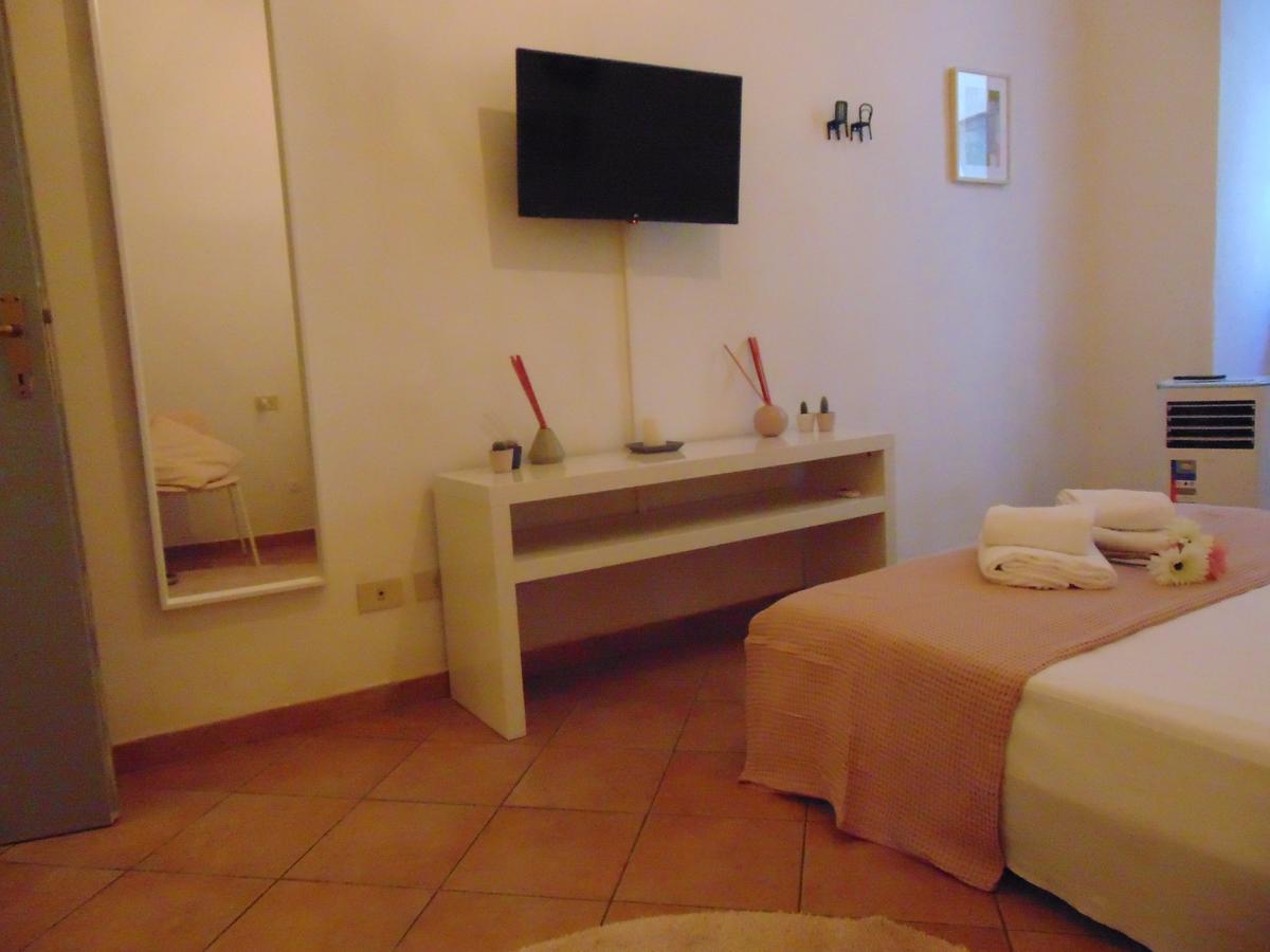 Gessi Charming Apartments Флоренция Экстерьер фото